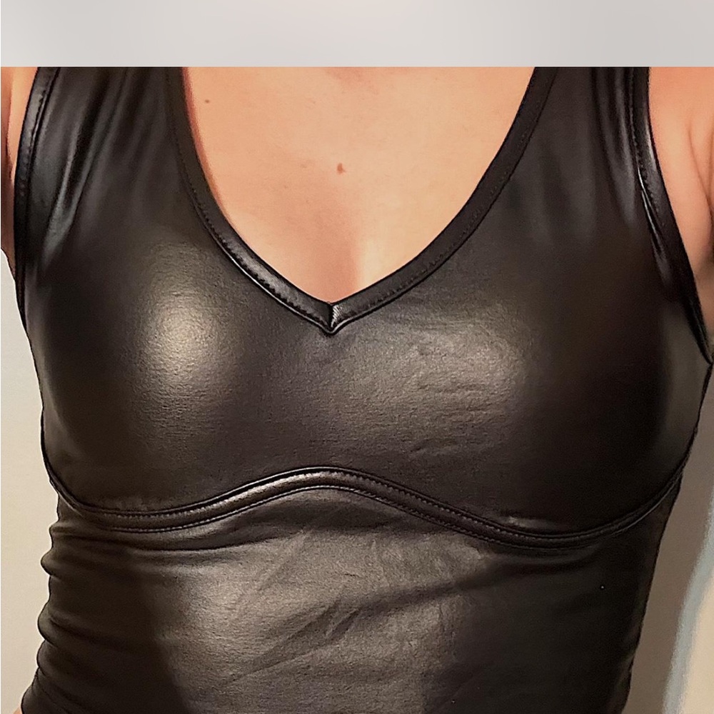 Black Fitted Tank Top